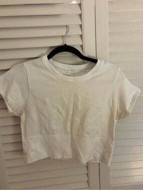 Classic White Crew Crop Top - Short Sleeve